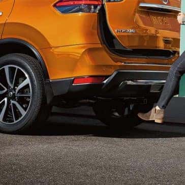 2020-nissan-rogue-hands-free-liftgate