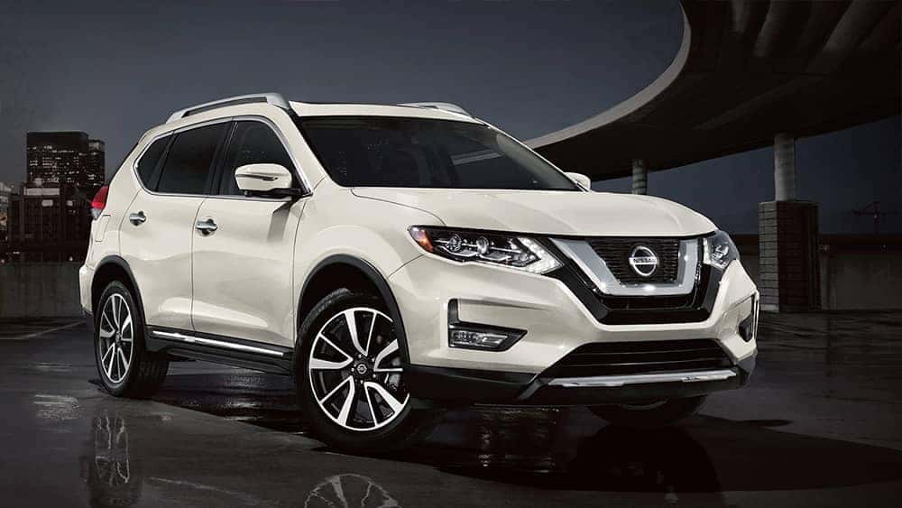 2020-nissan-rogue-v-motion-grille